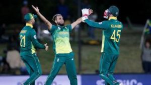 cricket-rsa-zim_08f2e504-cc37-11e8-a159-d4219452a912