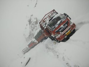 105 trucks stranded on Mughal Road due to snowfall,