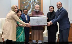 elkk2fqo_pm-modi-philip-kotler-award-twitter_625x300_14_January_19